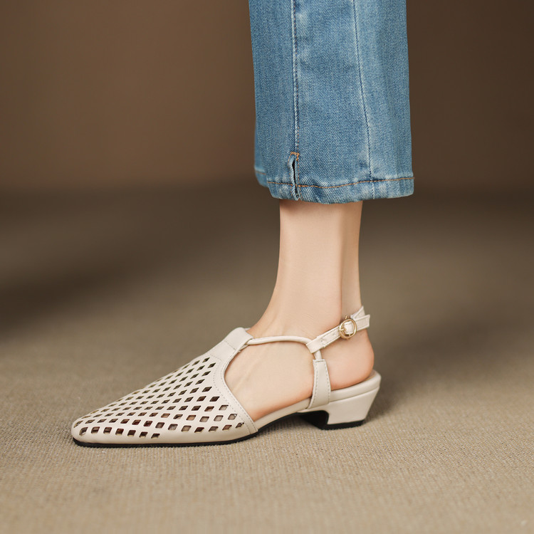 2025 Summer Korean Style Closed Toe Slippers with Mid Square Heel - Image 5