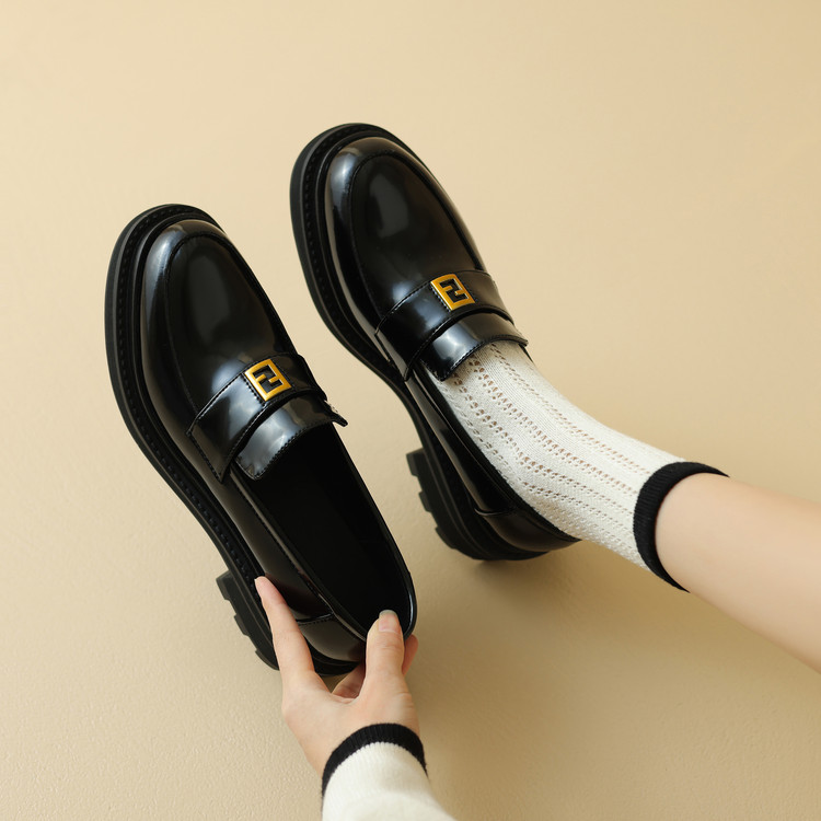 Deep Mouth Flat Shoes - Style k.html