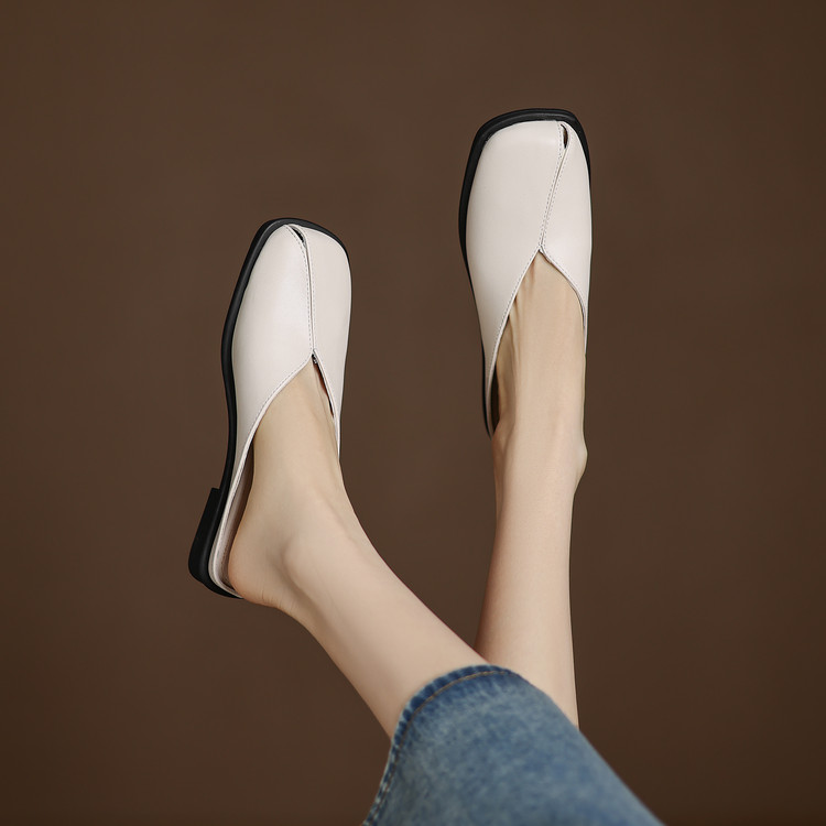 Minimalist Closed Toe Slippers Low Heel Summer 2025 - Image 2