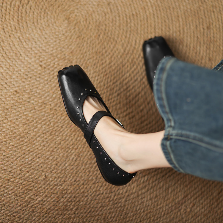 Minimalist Square Toe Flat Shoes with Ankle Strap - Image 5