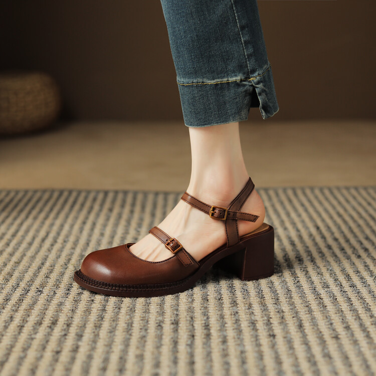 Women's Closed Toe High Heel Sandals - Leather, Chunky Heel, Summer 2024 - Image 4