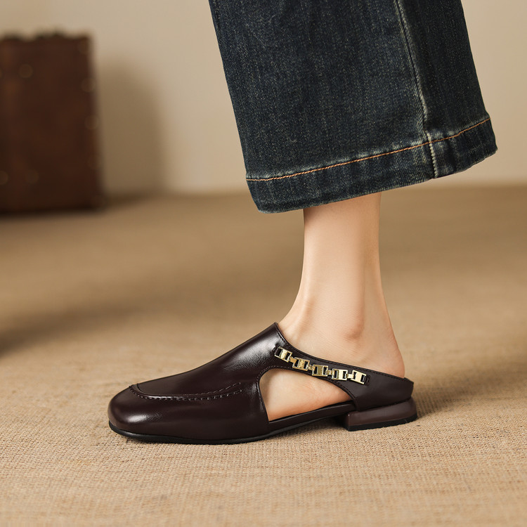 Women's Closed Toe Low Heel Slippers - Image 4