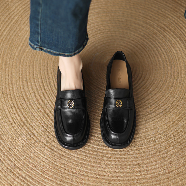 Women's Deep Mouth Leather Slip-On Shoes with Chunky Mid Heel