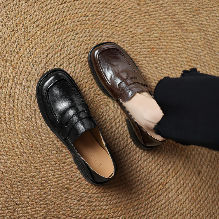 Women's Leather Loafers Flat Shoes Round Toe Slip-On