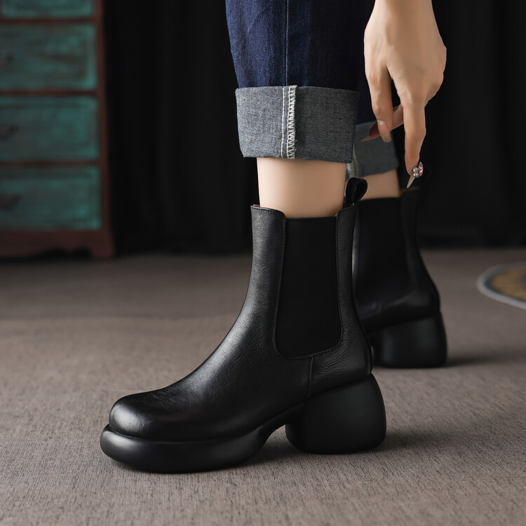 Women's Retro High Heel Ankle Boots in Brown or Black - Image 2