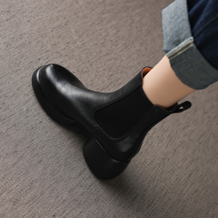 Women's Retro High Heel Ankle Boots in Brown or Black - Image 3